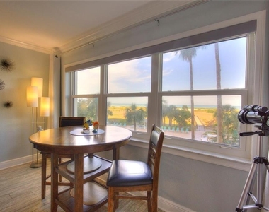 1230 Gulf Boulevard - Photo Thumbnail 5
