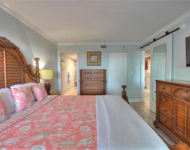 1230 Gulf Boulevard - Photo Thumbnail 9