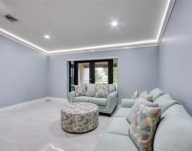 2500 Rio Lisbo Court - Photo Thumbnail 32
