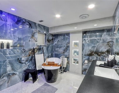 2500 Rio Lisbo Court - Photo Thumbnail 13