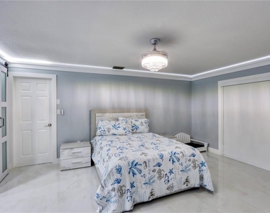 2500 Rio Lisbo Court - Photo Thumbnail 3