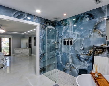 2500 Rio Lisbo Court - Photo Thumbnail 8