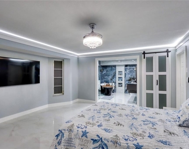 2500 Rio Lisbo Court - Photo Thumbnail 5