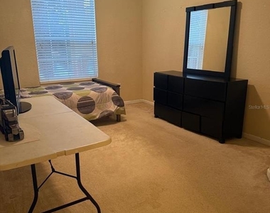 6335 Contessa Drive - Photo Thumbnail 4