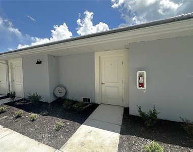 14241 Heritage Landing Boulevard - Photo Thumbnail 16