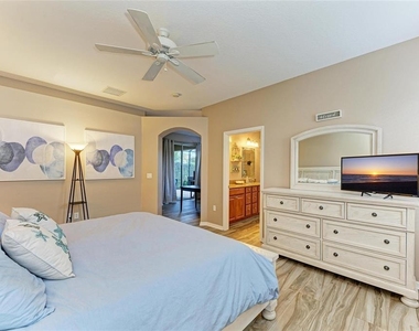 135 River Enclave Court - Photo Thumbnail 25