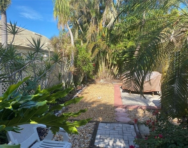 5712 34th Court W - Photo Thumbnail 20