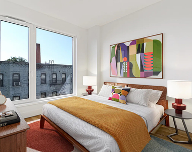228 Berry Street - Photo Thumbnail 3