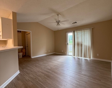 320 Ridgewood Avenue - Photo Thumbnail 1
