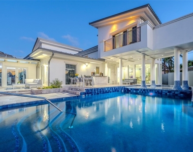 2523 Castilla Isle - Photo Thumbnail 3