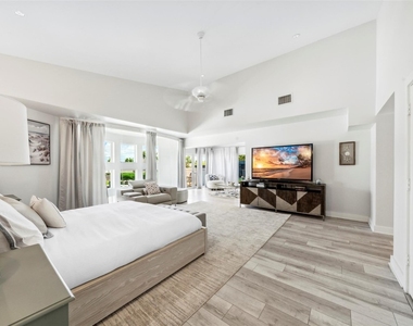 2523 Castilla Isle - Photo Thumbnail 24