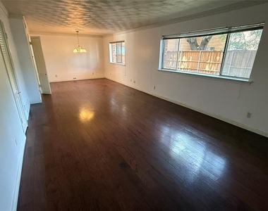 8620 Baltimore Drive - Photo Thumbnail 1