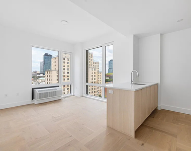 526 Baltic Street - Photo Thumbnail 2