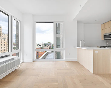 526 Baltic Street - Photo Thumbnail 1