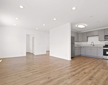 649 W 92nd Street - Photo Thumbnail 2