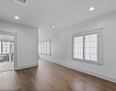 344 S Kingsley Drive - Photo Thumbnail 23
