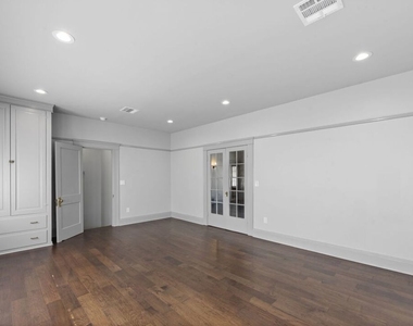 344 S Kingsley Drive - Photo Thumbnail 15