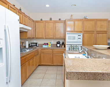 67646 S Natoma Drive - Photo Thumbnail 6