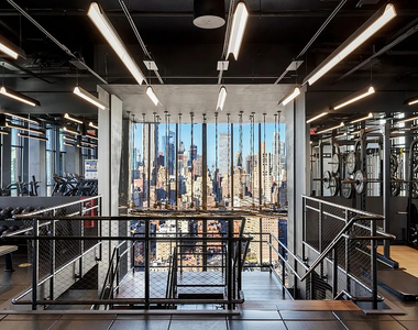 10th Ave & 40th St - Photo Thumbnail 11