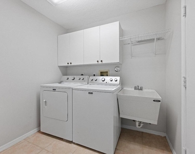 1871 Corsica Drive - Photo Thumbnail 33