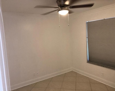 21911 Lake Forest Circle - Photo Thumbnail 9