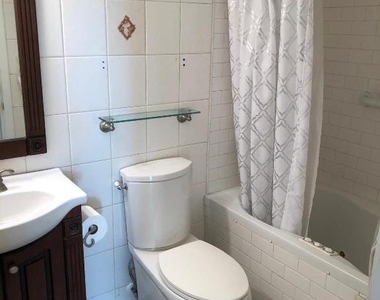 21911 Lake Forest Circle - Photo Thumbnail 6