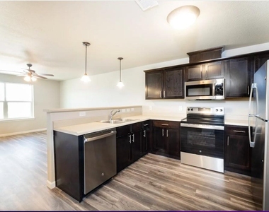 5815 S Zang St - Photo Thumbnail 2