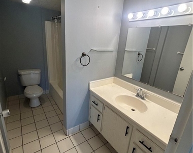 3706 Broadway - Photo Thumbnail 11