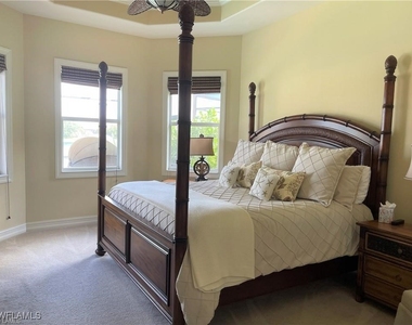 6557 Caldecott Drive - Photo Thumbnail 5