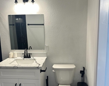 5774 Heron Drive - Photo Thumbnail 13