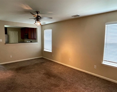 29618 Evergreen Hills Drive - Photo Thumbnail 3