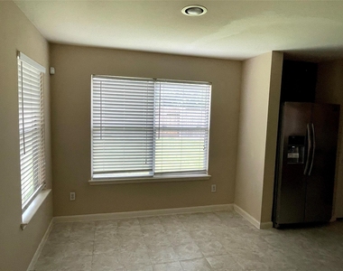 29618 Evergreen Hills Drive - Photo Thumbnail 6