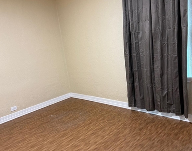 5106 Jackson Street - Photo Thumbnail 7