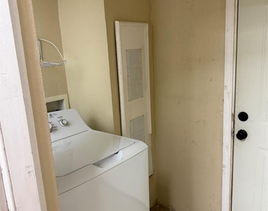5106 Jackson Street - Photo Thumbnail 13