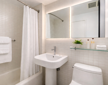 East 39th Street - Photo Thumbnail 4