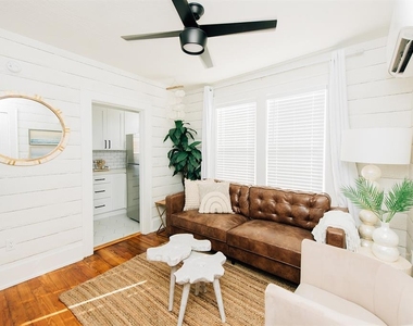 809 10th Avenue N - Photo Thumbnail 3