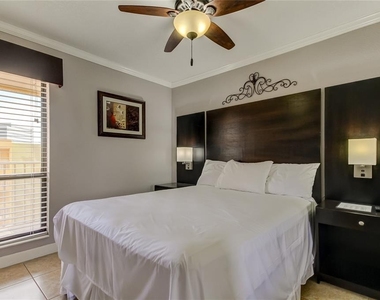 2506 N Rocky Point Drive - Photo Thumbnail 11