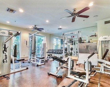 860 N Orange Avenue - Photo Thumbnail 92