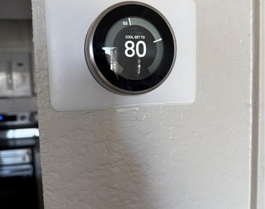 860 N Orange Avenue - Photo Thumbnail 28