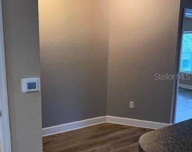 860 N Orange Avenue - Photo Thumbnail 6