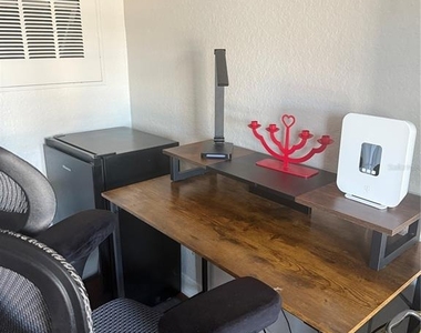860 N Orange Avenue - Photo Thumbnail 46