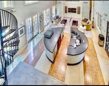 860 N Orange Avenue - Photo Thumbnail 21