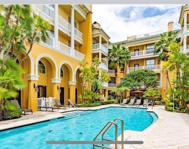 860 N Orange Avenue - Photo Thumbnail 12