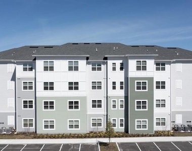 110 Zora Place - Photo Thumbnail 2