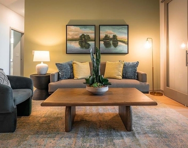 110 Zora Place - Photo Thumbnail 40