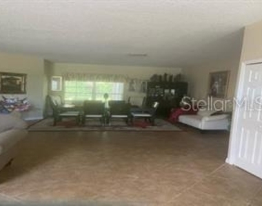 44 Pinetree Drive - Photo Thumbnail 6