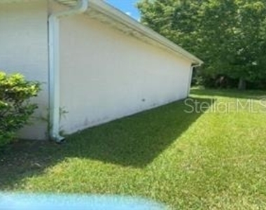 44 Pinetree Drive - Photo Thumbnail 2