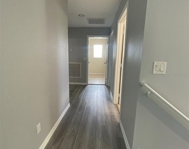 2827 Suncoast Lakes Boulevard - Photo Thumbnail 19