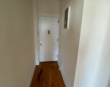 2013 83rd Street - Photo Thumbnail 2