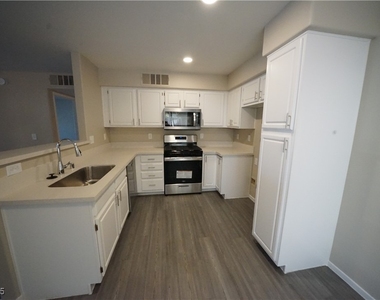 5710 E Tropicana Avenue - Photo Thumbnail 6